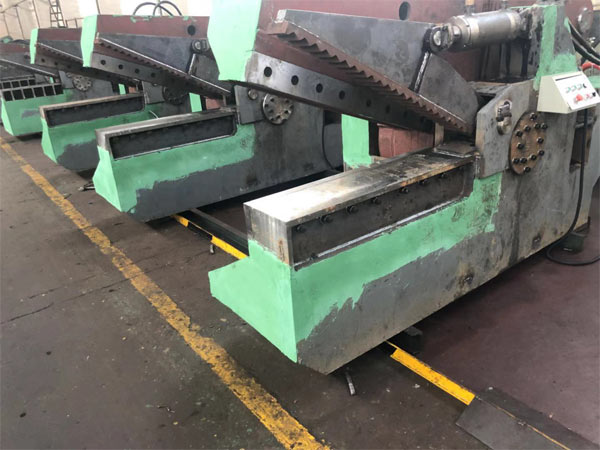 Q43系列鱷魚(yú)式剪切機